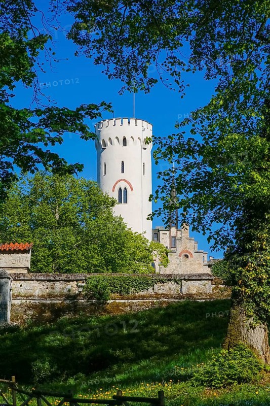 Lichtenstein Castle, fairytale castle of Württemberg, romantic fairytale castle on the eaves of the Swabian Alb, historicism, architecture, new building 1840-1842, according to plans by architect Carl Alexander Heideloff, 19th century, Honau, municipality of Lichtenstein, Baden-Württemberg, Germany