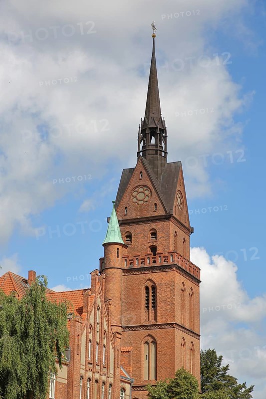 Tower of the Propsteikirche Herz Jesu built in 1891, Brick building, Brick church, Old Town, Lübeck, Schleswig-Holstein, Germany