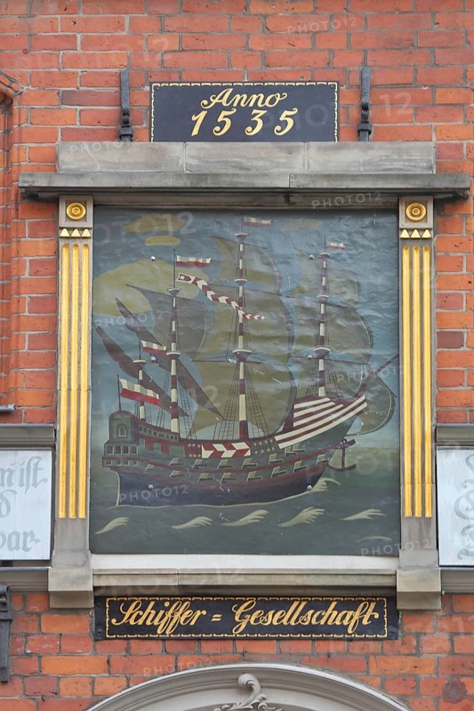Painting with sailing ship and year at the entrance to the Schiffergesellschaft restaurant, Schiffer-Gesellschaft, inscription, detail, Old Town, Lübeck, Schleswig-Holstein, Germany