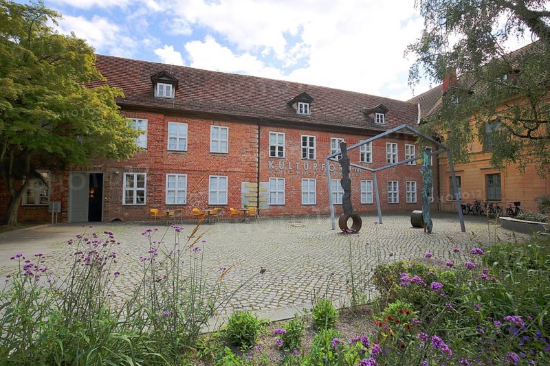 Cultural Forum and Schleswig-Holstein House, brick building, sculpture, inscription, Schelfstadt, Schwerin, Mecklenburg-Western Pomerania, Germany