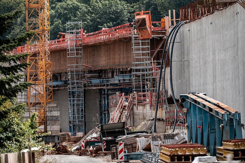 Major construction site at the Duisburg-Kaiserberg motorway junction, complete reconstruction and new construction of the A3 and A40 junction, all bridges, ramps, carriageways are being renewed and partly widened, 8-year construction period, railway bridges running there are also being renewed, North Rhine-Westphalia, Germany