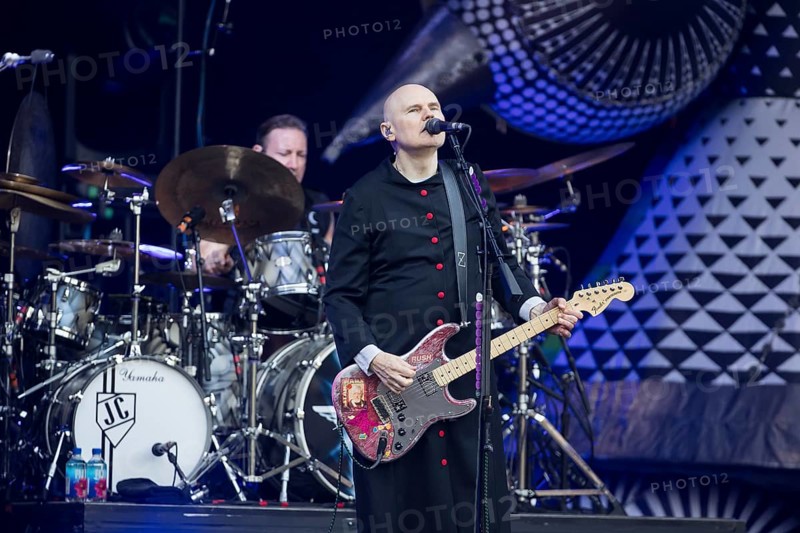 Jimmy Chamberlin (drummer) and Billy Corgan (singer) from The Smashing Pumpkins live on The Aghori Tour at the Zitadelle Spandau in Berlin on 06/08/2025