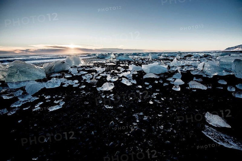 Jökulsarlon, icebergs, ice, cold, glacial lake, Vatnajökull Glacier, winter, beach, Iceland* Jökulsarlon, Growler, Ice, Cold, Glacierlagoon, Vatnajökull Glacier, Beach, Iceland