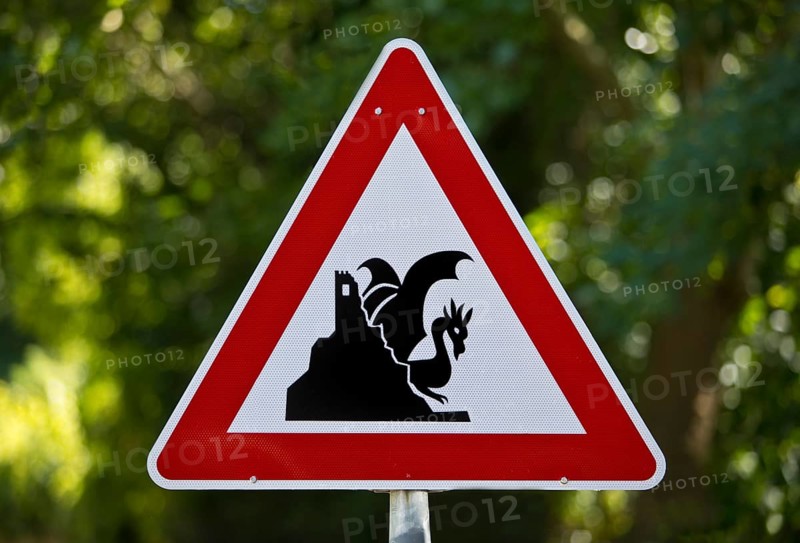 Traffic sign, Give way, Drachenfels with dragon, Drachenfelsbahn, Königswinter, North Rhine-Westphalia, Germany
