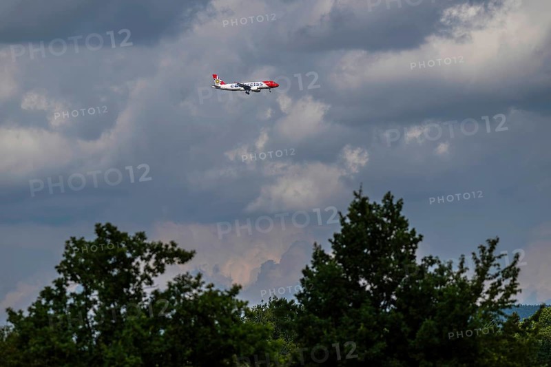Aircraft Edelweiss Air, HB-IJU, Airbus A320-200, Zurich Kloten, Switzerland