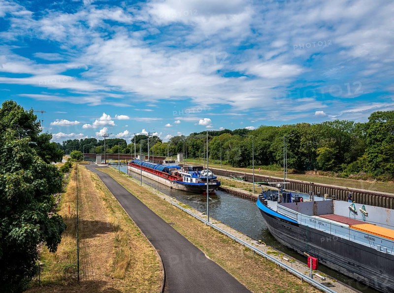 Barges in the Edersheim lock near Hattersheim, Hesse, Germany