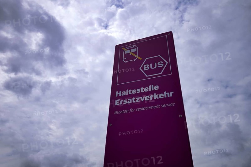 Sign, bus stop as replacement service, rail replacement service, SEV, VVS, Verkehrsverbund Stuttgart, due to closure of the main line due to work on the digital node, S-Bahn, Sommerrain station, Stuttgart, Baden-Württemberg, Germany