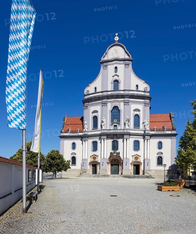 Basilica of St Anne at Bruder Konrad Platz, place of pilgrimage, Altötting, Upper Bavaria, Bavaria, Germany