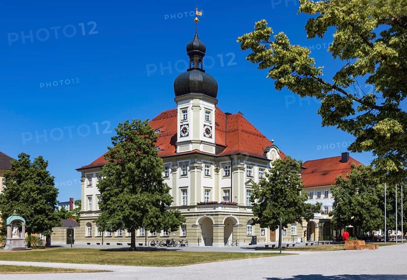 Town hall at Kapellplatz, place of pilgrimage, Altötting, Upper Bavaria, Bavaria, Germany