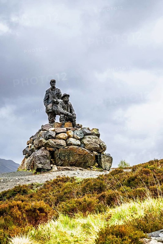 Collie and MacKenzie Statue, Sligachan Old Bridge, Isle of Skye, Scotland, UK