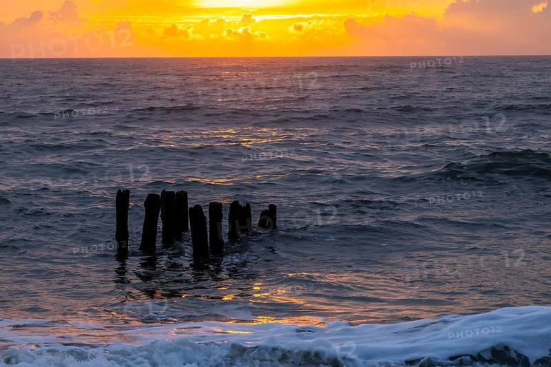 Sunset by the sea, waves, North Sea, Rantum, Sylt, Schleswig-Holstein