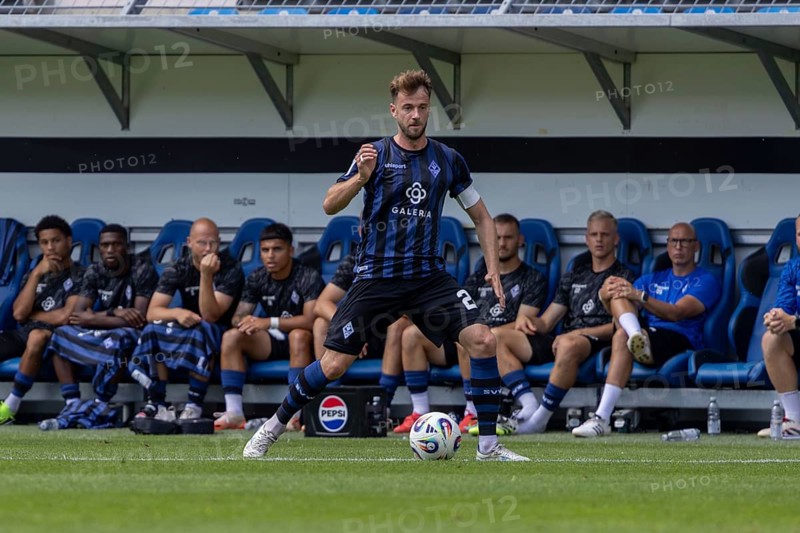 Waldhof Mannheim v FC Emmen, Netherlands (last test match in front of the start of the new season) ***On the ball: Lukas Klünter (24, Mannheim)