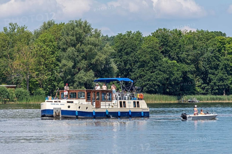 Houseboat, boat, Mirow, Mecklenburg Lake District, Mecklenburg-Western Pomerania, Germany