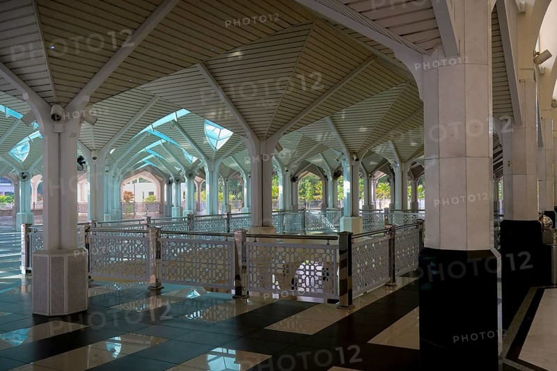 As Syakirin Mosque or KLCC Mosque, Hypostyle hall, Kuala Lumpur, Malaysia, Asia