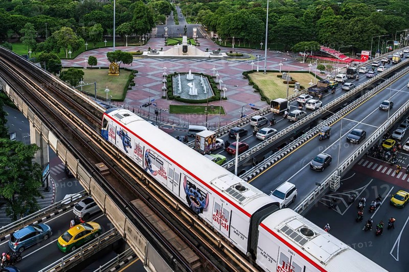 Lumphini Park BTS Skytrain, Bangkok, Thailand