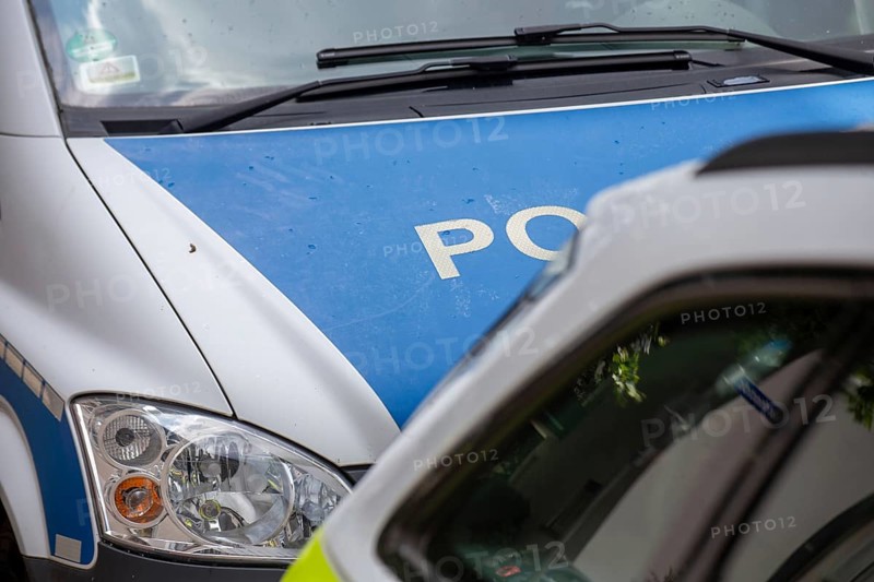 Close-up of a police car as a symbolic image for a police operation