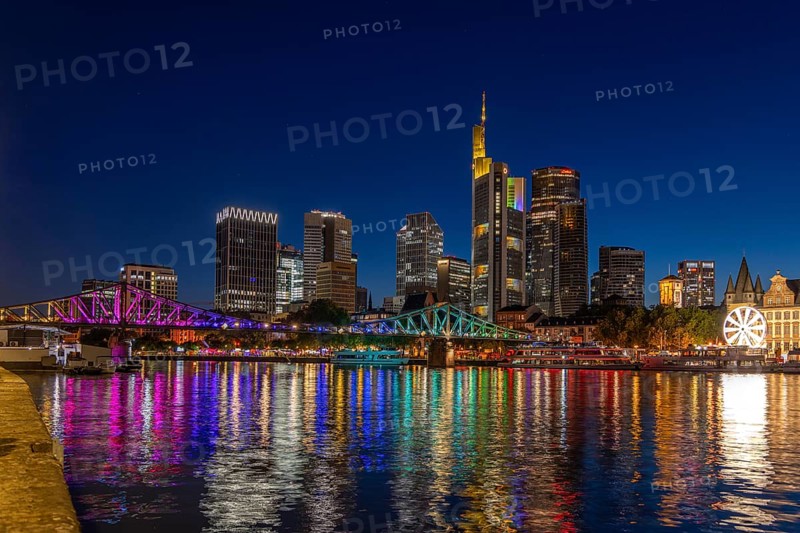 Frankfurt sets an example: The Eiserner Steg will shine in rainbow colours for Christopher Street Day (CSD) . Under the motto Never again silent - Frankfurt is loud, the Main metropolis will be celebrating this year's CSD for the first time from Thursday 17 to Sunday 20 July on the banks of the Main, Eiserner Steg, Frankfurt am Main, Hesse, Germany