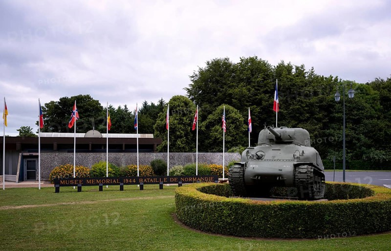 Sherman tank of the US Army is on display in front of the museum, Musée memorial 1944 de la Bataille de Normandie, D-Day, Operation Overlord, Bayeux, Normandy, Calvados, France