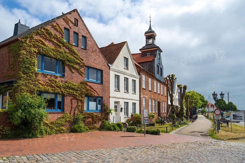 Former skipper's house, historic building in the historic harbour, Tönning, North Frisia, Schleswig-Holstein, Germany