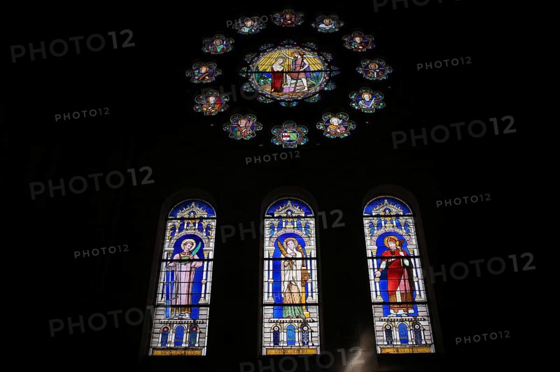 Interior view, stained glass window, coloured stained glass, church Église Saint-Pierre et Saint-Paul, Épernay, Champagne, Marne, France