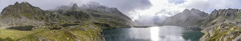 Mountain lakes Wangenitzsee and Kreuzsee, cloudy mountain peaks in the morning, Schober group, Hohe Tauern National Park, Carinthia, Austria