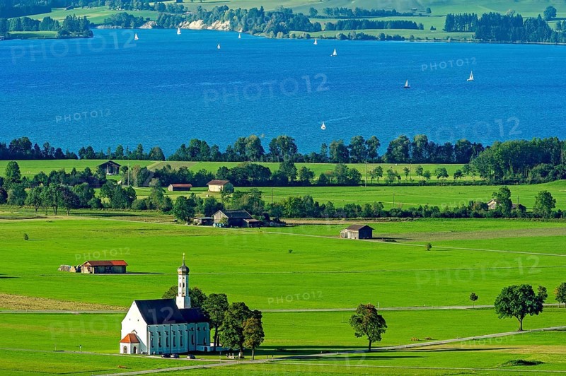 View from Neuschwanstein Castle to the pilgrimage church of St Coloman, Forggensee, Schwangau, Schwanengau plain, Königswinkel, Ostallgäu, Allgäu, Swabia, Bavaria, Germany