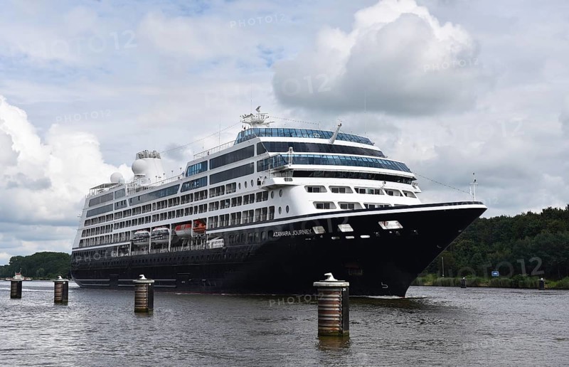 MS AZAMARA JOURNEY, cruise ship AZAMARA JOURNEY sailing in the Kiel Canal, NOK, Kiel Canal, Kielkanal, Schleswig-Holstein, Germany