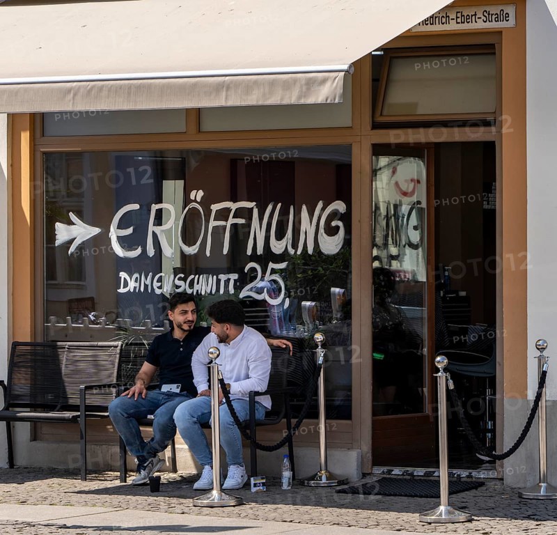 Hairdressing salon, new opening, Friedrich-Ebert-Straße, Potsdam, Brandenburg, Germany
