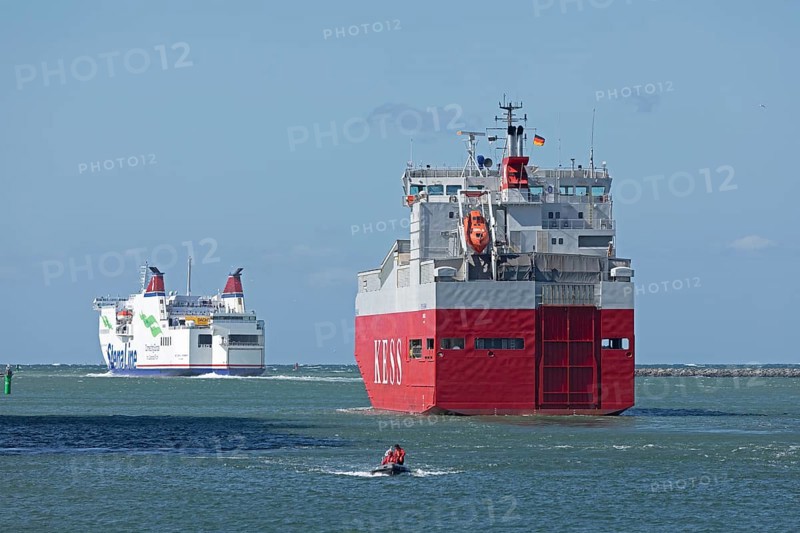Cargo ship Kess, Stena Line ferry, Warnow, Warnemünde, Rostock, Mecklenburg-Western Pomerania, Germany