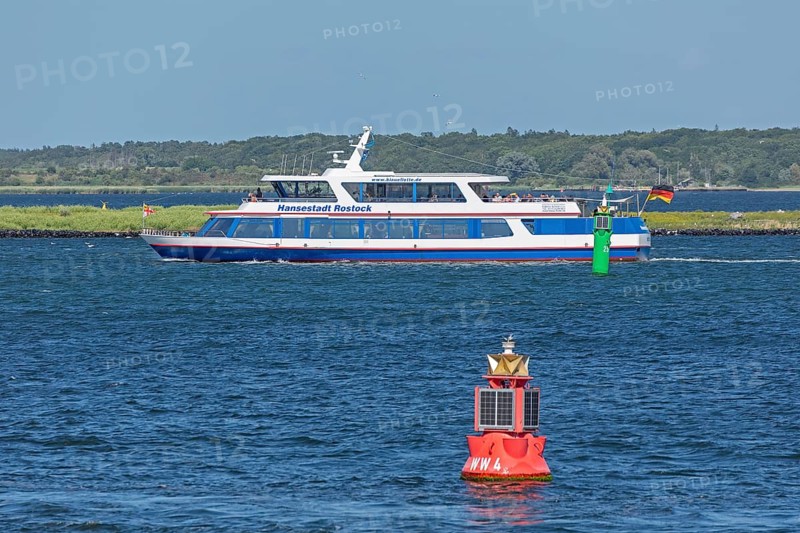 Excursion boat Hanseatic City of Rostock, Warnow, Warnemünde, Rostock, Mecklenburg-Vorpommern, Germany