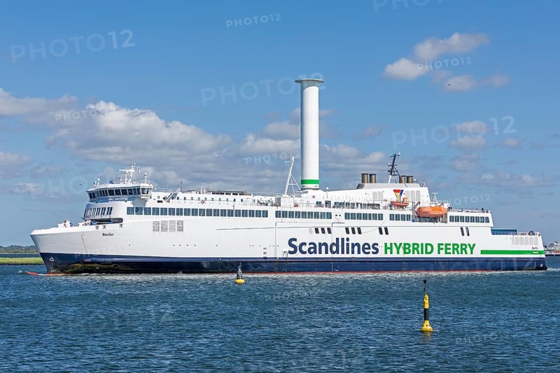 Scandlines Hybrid Ferry departs from Warnow, Warnemünde, Rostock, Mecklenburg-Vorpommern, Germany