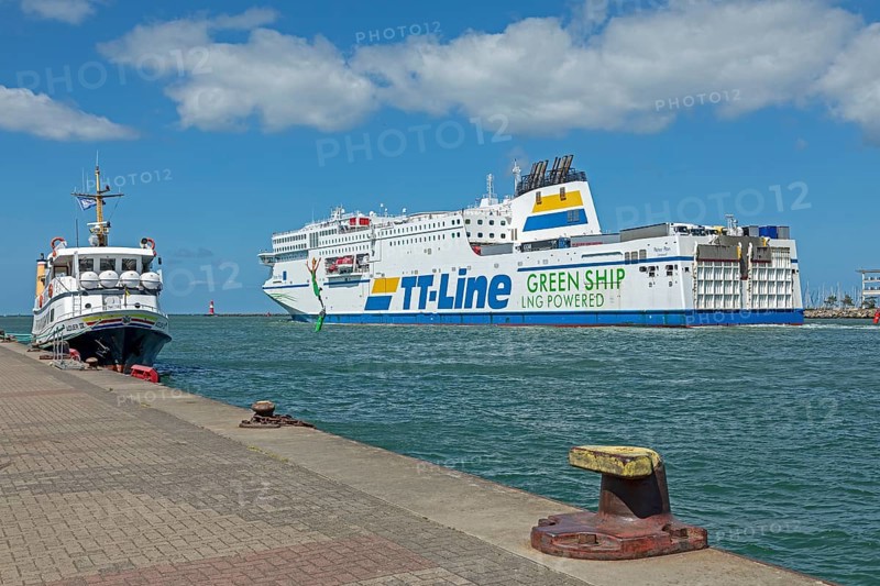 TT-Line ferry Peter Pan leaving, excursion boat, Warnow, Warnemünde, Rostock, Mecklenburg-Western Pomerania, Germany