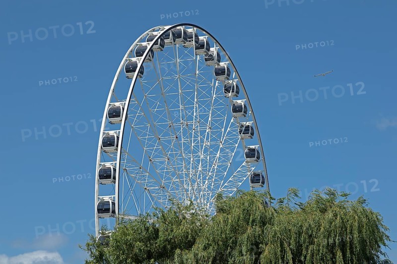 Ferris wheel, Warnemünde, Rostock, Mecklenburg-Vorpommern, Germany