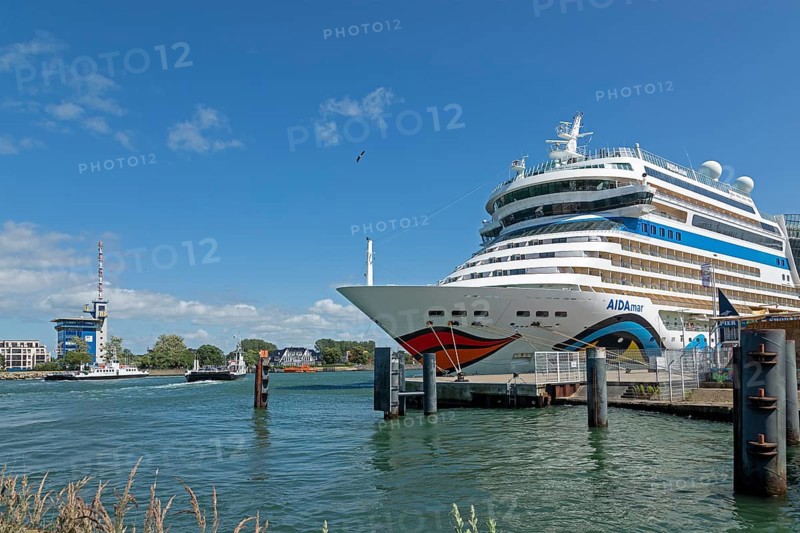 Cruise ship AIDA mar moored at the quay wall, Warnow, Warnemünde, Rostock, Mecklenburg-Vorpommern, Germany