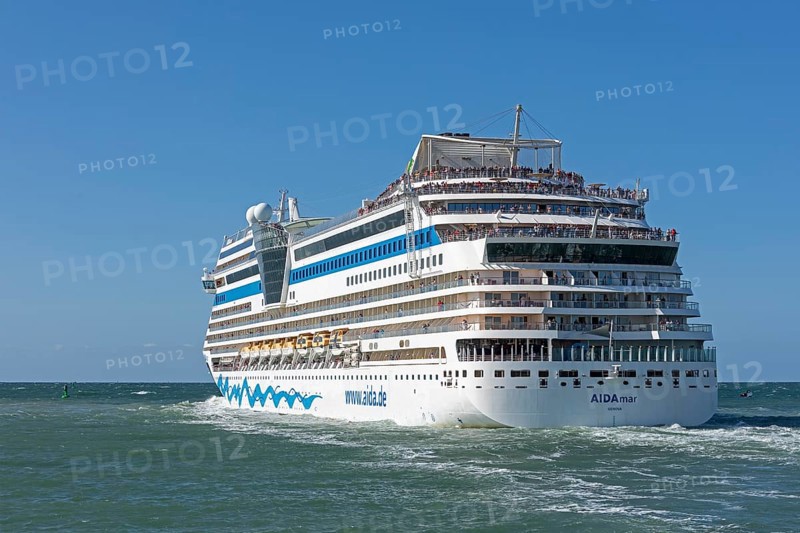 Cruise ship AIDA nova departs, Warnow, Warnemünde, Rostock, Mecklenburg-Western Pomerania, Germany