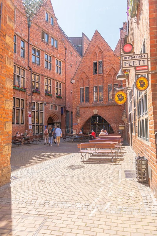 Böttcherstrasse, cultural monument in the old town, House of the Glockenspiel, numerous sights, facades, gastronomy, tables, benches, red brick building, tourist attraction, pedestrian zone, Hanseatic City of Bremen, Germany