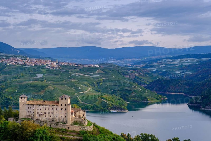 Castello Cles, Cles, Lago di S. Giustina, Val di Non, Trentino, Italy