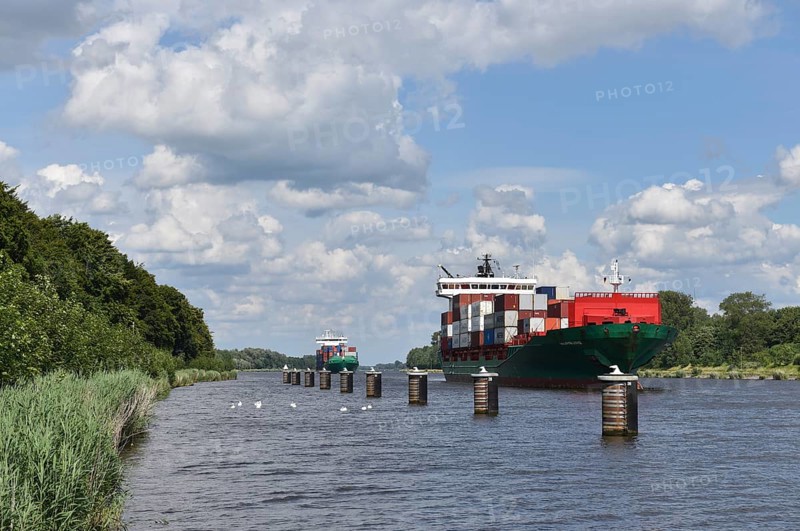 Container ships in a siding, siding area in the Kiel Canal, Kiel Canal, Kiel Canal, Schleswig-Holstein, Germany