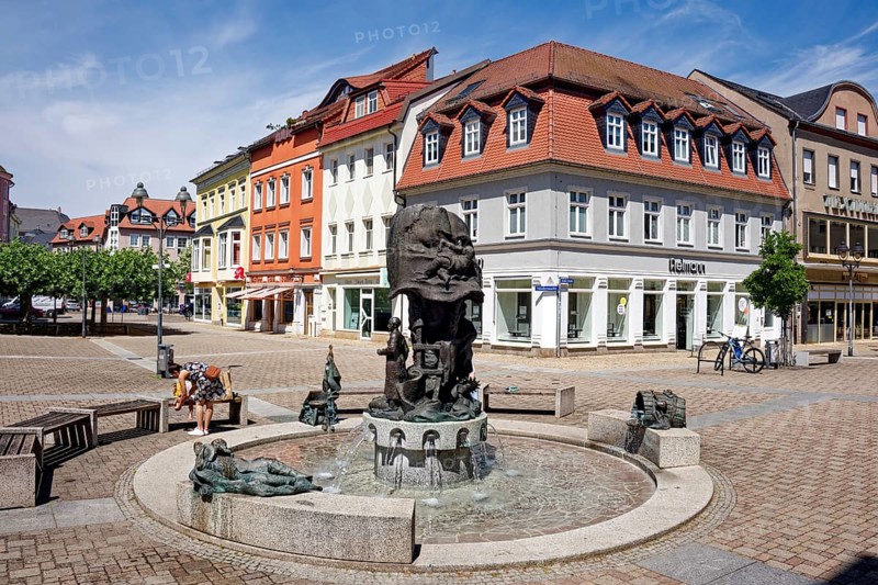Boot fountain by sculptor Vinzenz Wanitschke at Döbeln's Niedermarkt, Old Town, Döbeln, Saxony, Germany