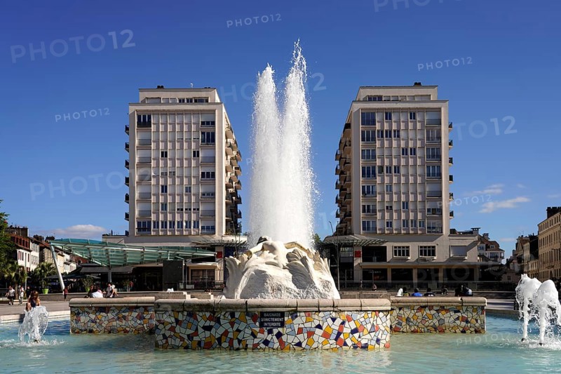 Fountain on the Place Clemenceau square in Pau, Pyrenees, France