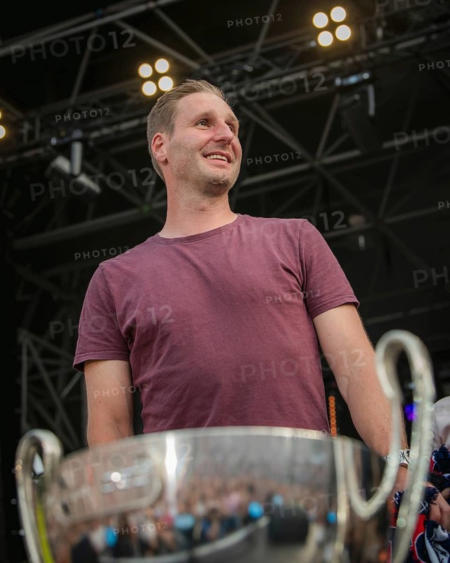 Players of the EisbÃ¤ren Berlin at the Berliner Rundfunk 91.4 Open Air in the Berlin ParkbÃ¼hne Wuhlheide on 05.07.2025
