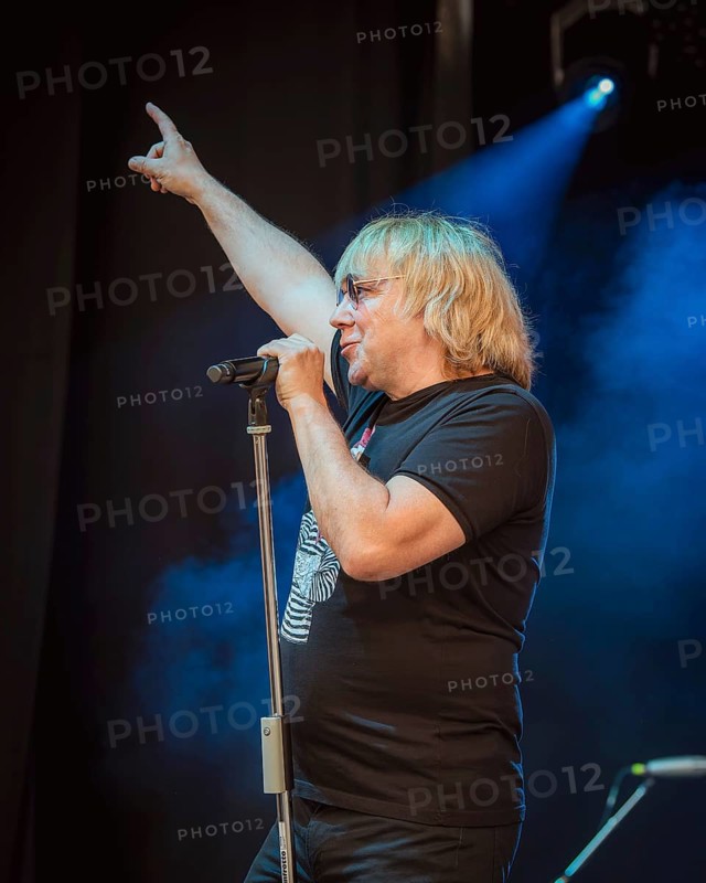 Tobias KÃ¼nzel, singer of the band Die Prinzen at the Berliner Rundfunk 91.4 Open Air in the Berlin ParkbÃ¼hne Wuhlheide on 05.07.2025