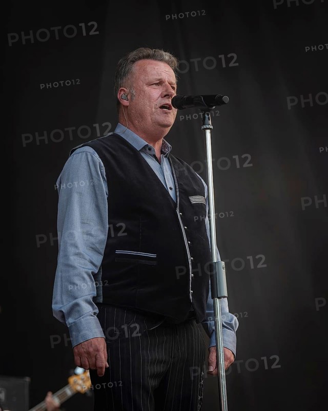 Henri Schmidt, singer of the band Die Prinzen at the Berliner Rundfunk 91.4 Open Air in the Berlin ParkbÃ¼hne Wuhlheide on 05.07.2025