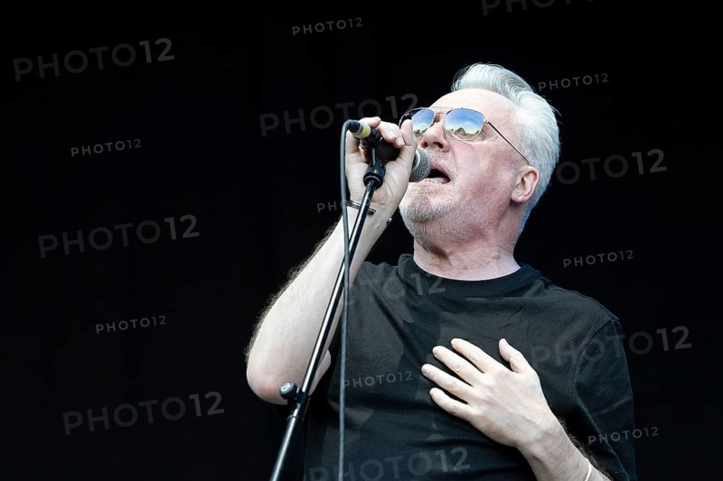 Paul McLoone, Singer, The Undertones, punk rock band, Northern Ireland, open air at the Citadel Music Festival, 04.07.2025, Zitadelle Spandau, Berlin, Germany < english> The Undertones, punk rock band, Northern Ireland, open air at the Citadel Music Festival, July 4, 2025, Spandau Citadel, Berlin, Germany
