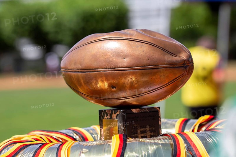 Rugby Bundesliga, 2024/25 season, final for the German championship: SC Frankfurt 1880 against TSV Handschuhsheim***Picture: The championship trophy is ready for presentation