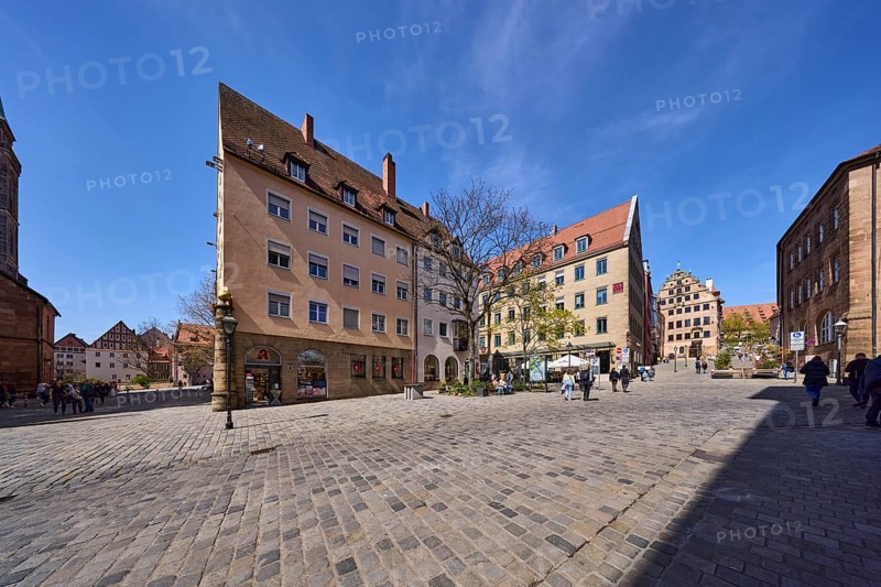 Pedestrian zone, historic buildings, general architecture, historic residential and commercial buildings, cobblestones, super wide angle, blue sky, cirrostratus clouds, intersection Rathausplatz with Sebalder Platz, Nuremberg, Middle Franconia, independent city, Bavaria, Germany