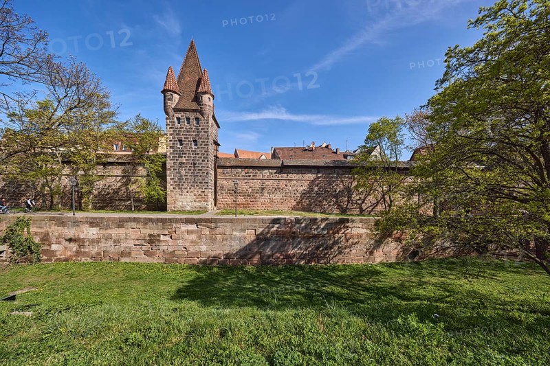 Old town, city fortification, Zwinger, city wall, historical buildings, tower, trees, meadow, blue sky, cirrostratus clouds, Frauentor wall, Spittlertorzwinger, Nuremberg, Middle Franconia, independent city, Bavaria, Germany