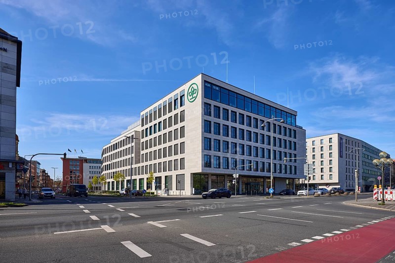 AOK Bayern office Nuremberg, modern architecture, blue sky, cirrostratus clouds, intersection Frauentorgraben with FÃ¤rbertor and ZeltnerstraÃŸe, Nuremberg, Middle Franconia, independent city, Bavaria, Germany