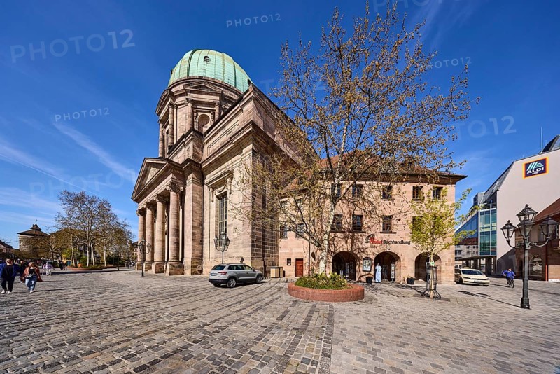 Church of St Elisabeth, dome, architectural style classicism, square, cobblestone pavement, lantern, pedestrian as secondary motif, bookshop, blue sky, cirrostratus clouds, Jakobsplatz, Dr.-Kurt-Schumacher-StraÃŸe, Nuremberg, Middle Franconia, independent city, Bavaria, Germany