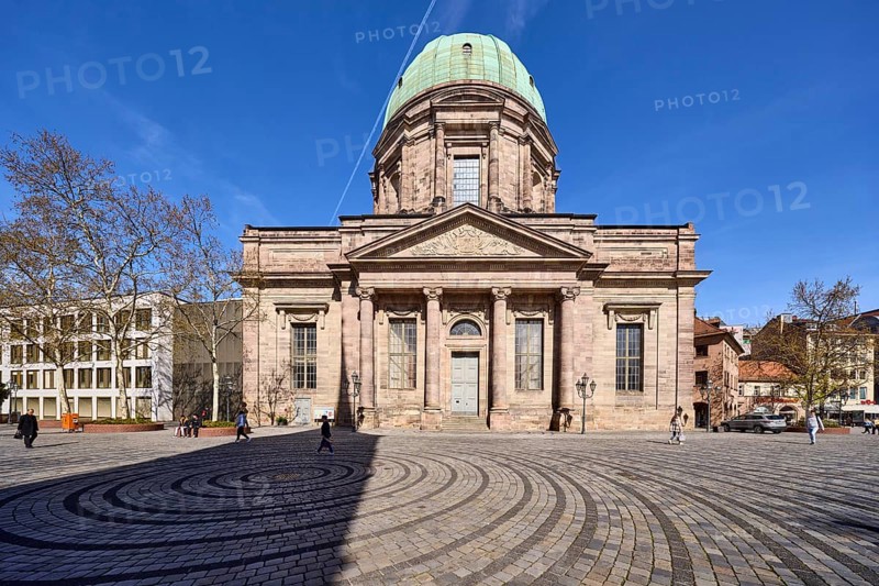 Church of St Elisabeth, architectural style classicism, dome, square, trees, blue sky, cirrostratus clouds, Jakobsplatz, Nuremberg, Middle Franconia, independent city, Bavaria, Germany